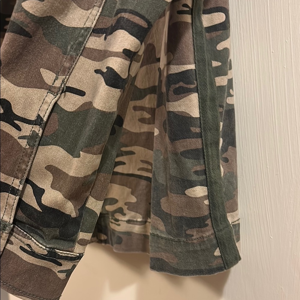 Lucky Brand Camouflage Women's Jacket - Picture 4 of 6